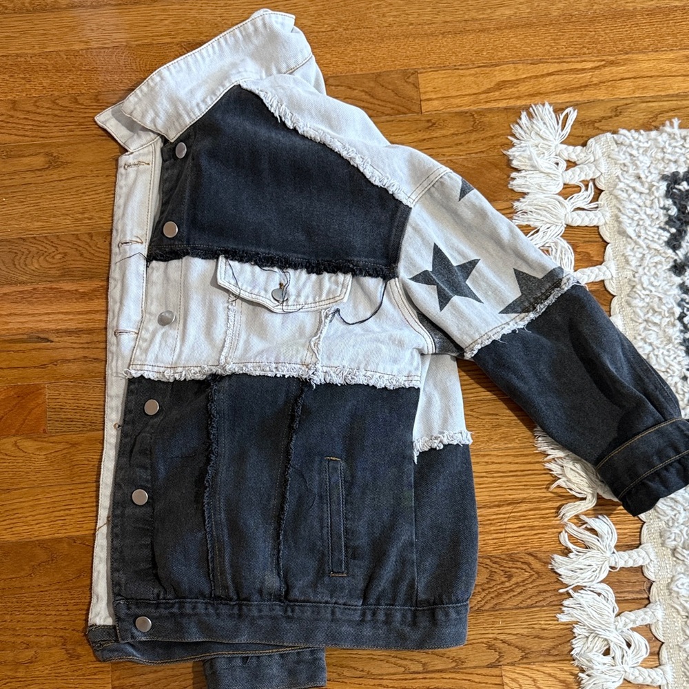 Star Pattern Denim Jacket - Picture 3 of 4